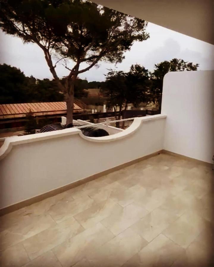 Residence Le Maree Porto Pino Eksteriør bilde