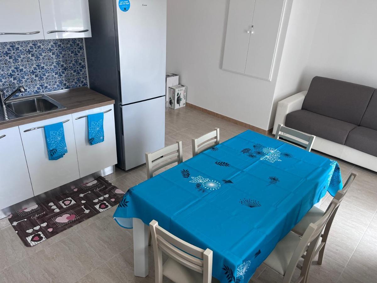 Residence Le Maree Porto Pino Eksteriør bilde