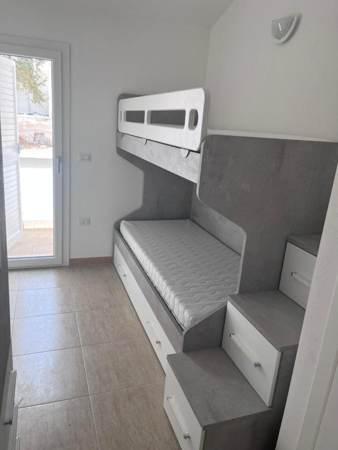 Residence Le Maree Porto Pino Eksteriør bilde